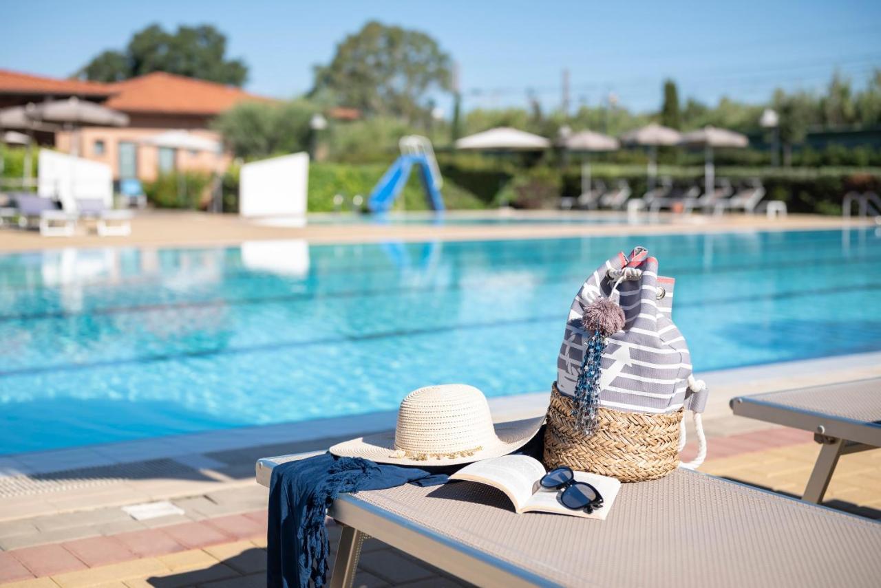 Villaggio Il Girasole Follonica Bagian luar foto