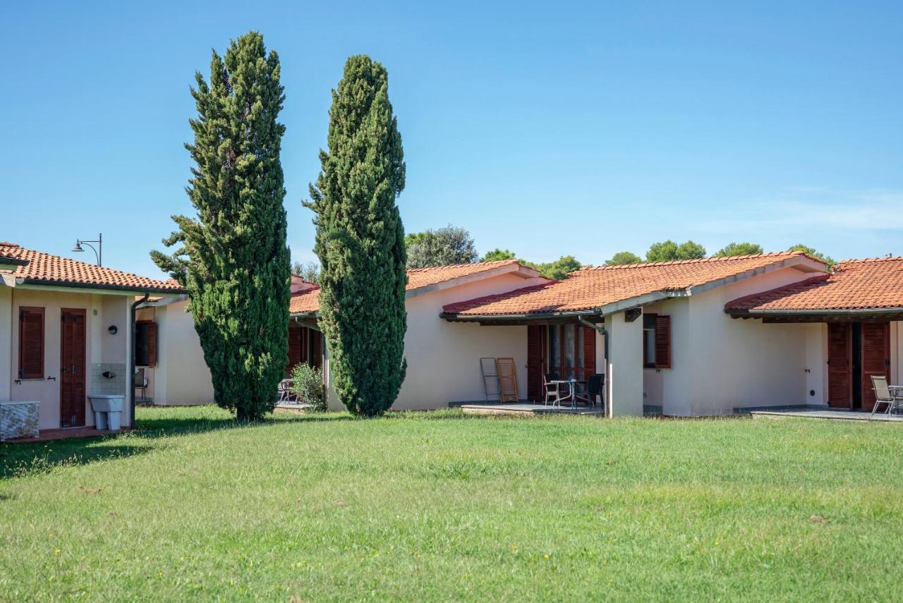 Villaggio Il Girasole Follonica Bagian luar foto