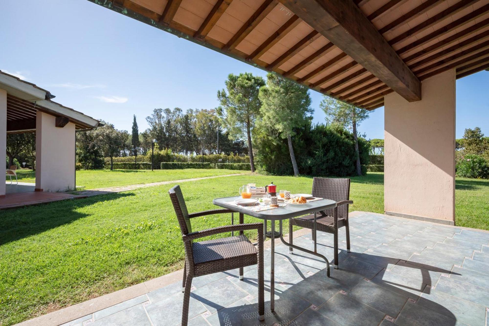 Villaggio Il Girasole Follonica Bagian luar foto