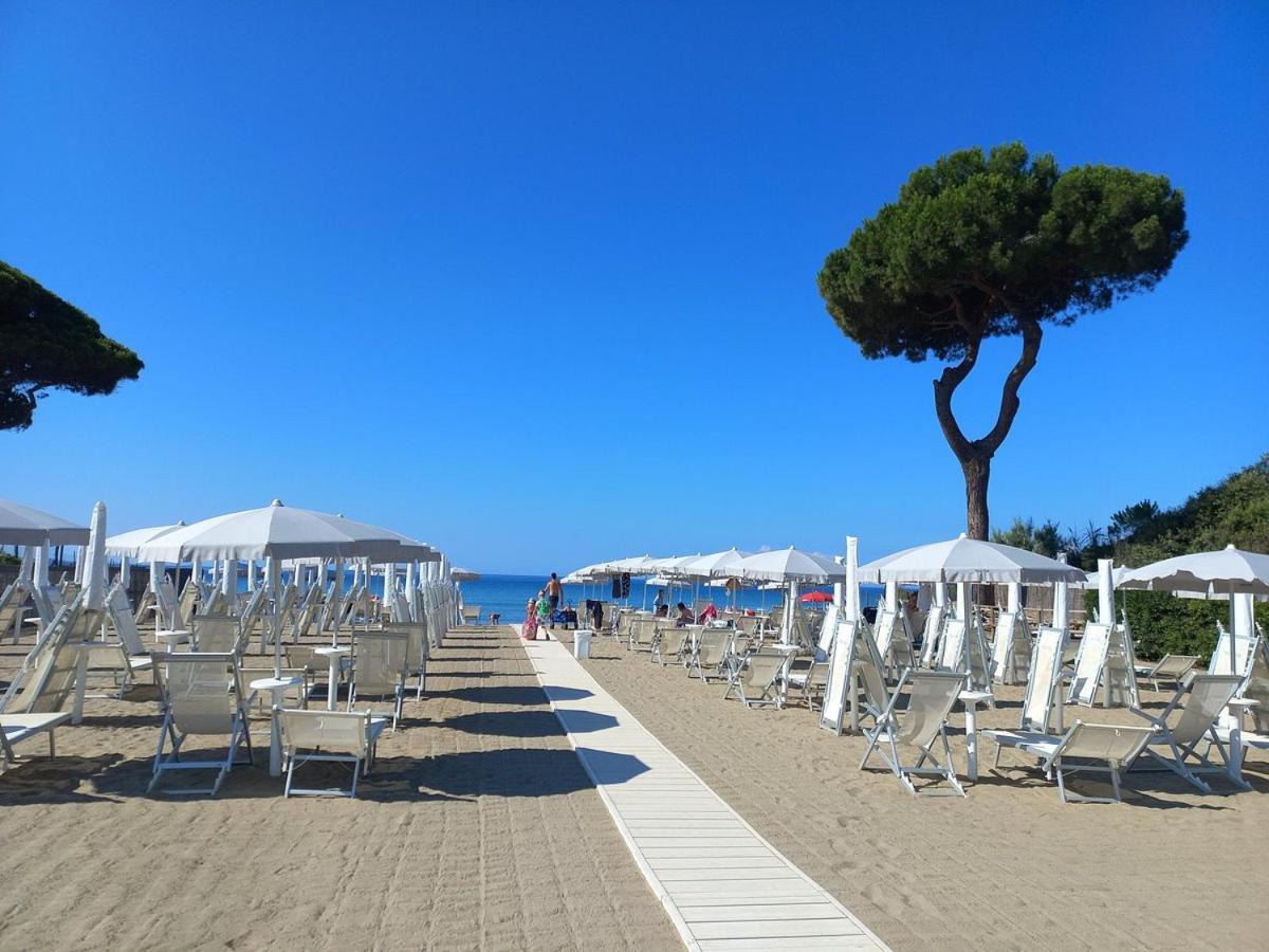 Villaggio Il Girasole Follonica Bagian luar foto
