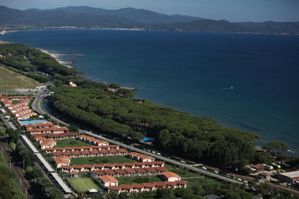 Villaggio Il Girasole Follonica Bagian luar foto